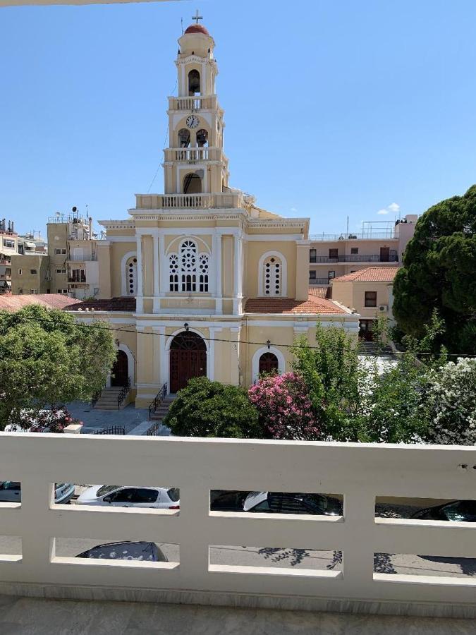Christina_Apt Chrissi Akti Chania Exterior foto