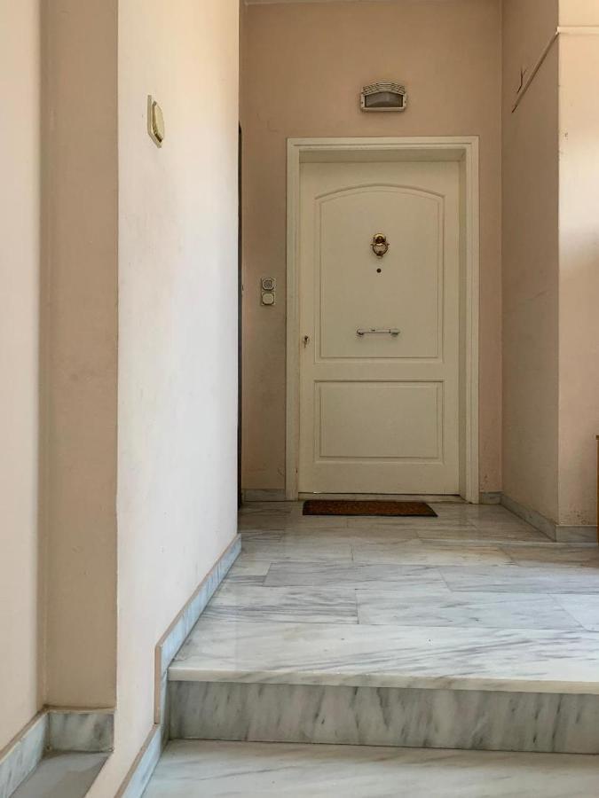 Christina_Apt Chrissi Akti Chania Exterior foto